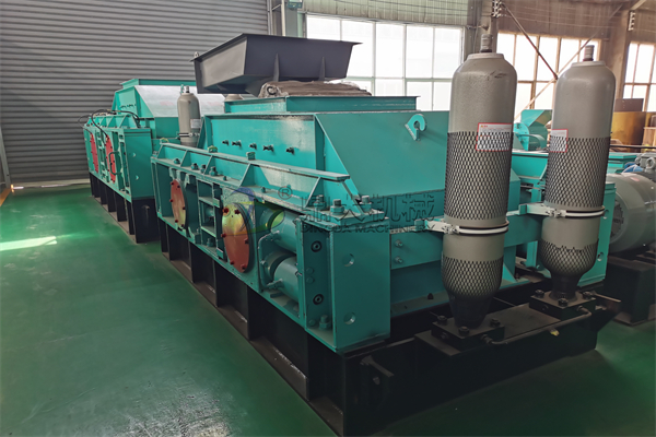 液壓對(duì)輥破碎機(jī) 液壓對(duì)輥破碎機(jī)