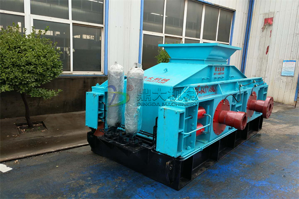 ��݁����C