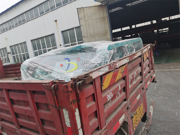 �l(f��)��(n��i)�ɹ��d����400��250��(du��)݁����C(j��)