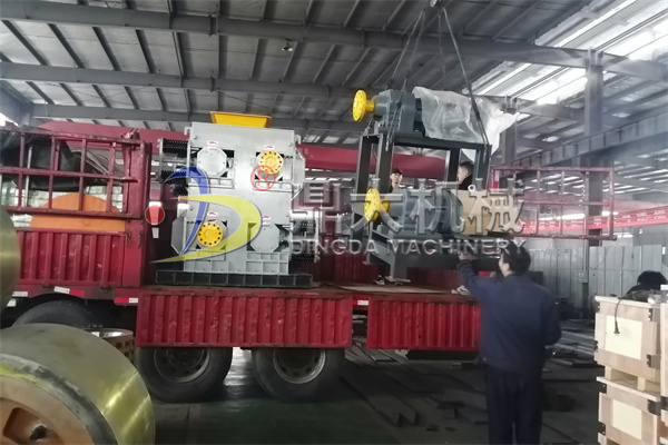 ���X݁����C