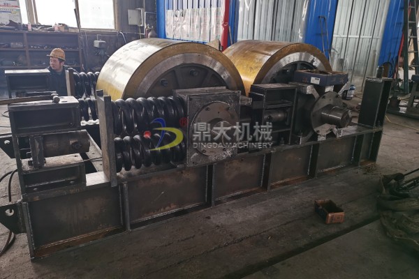 對(duì)輥制砂機(jī)輥輪 對(duì)輥制砂機(jī)輥輪