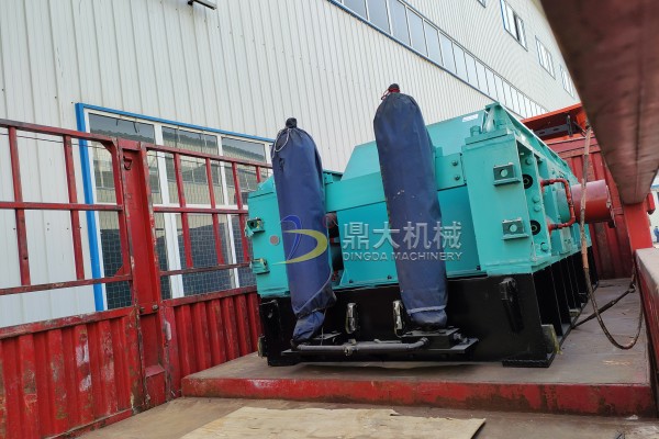 ��݁����C