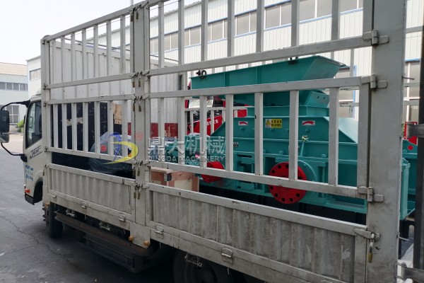 �l(f��)����(n��i)�ɹź�ؐ����800��600��(du��)݁����C(j��)һ�_(t��i)